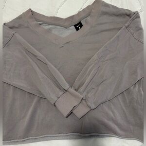 NIKE YOGA LUXE Soft Gray Modal V-Neck Cropped Sweatshirt